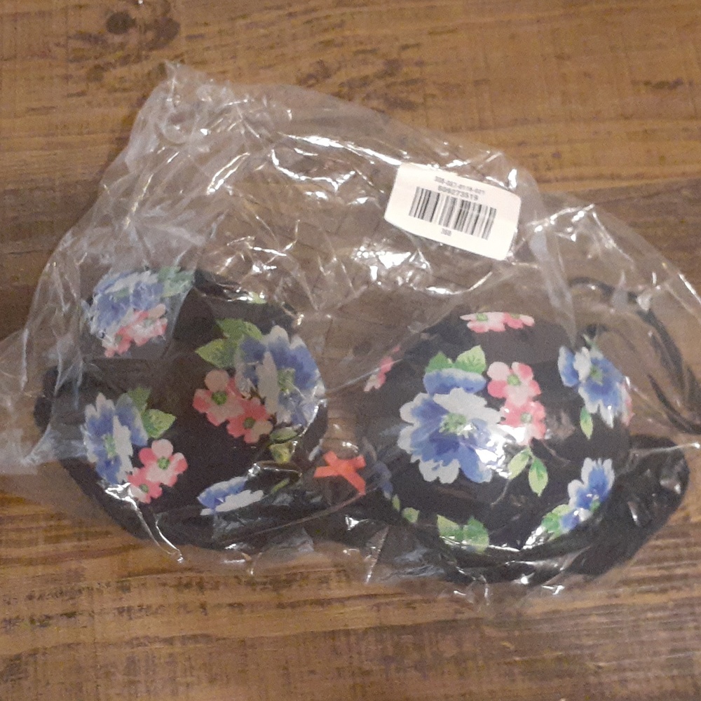 Hollister Bra 36B